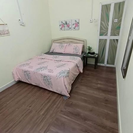 Roomstay Kuala Nerus Gated Parking - 6M To Beach & 15M To Drawbridge Kuala Terengganu Exteriér fotografie